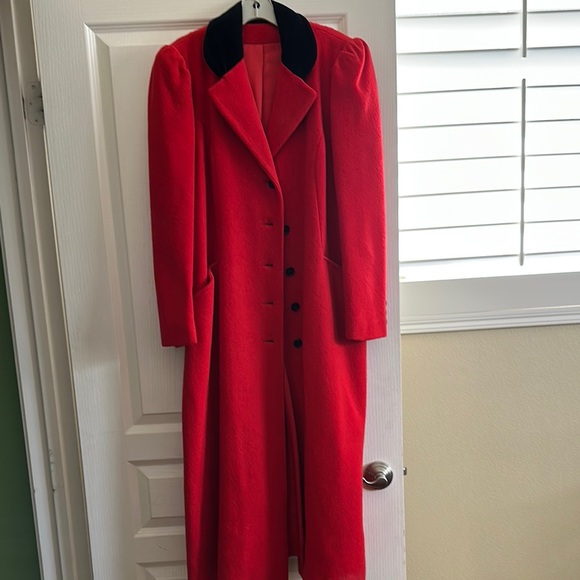 Red Long Coat with Black Collar - Picture 1 of 2